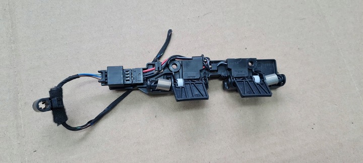 фото №1, Q5 80a sq5 замок кришки багажника мікровимикач 80c959121a