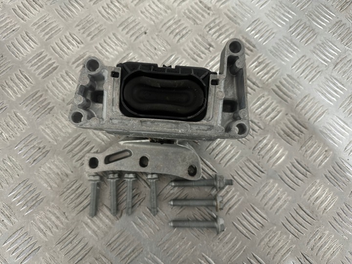 фото №8, Skoda fabia iii 1.0 tsi кронштейн подушка двигуна гвинти 6c0199262e