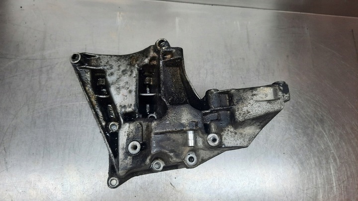 фото №1, Лапи двигателя r1112361330 mercedes c-klasa w202 2.0b