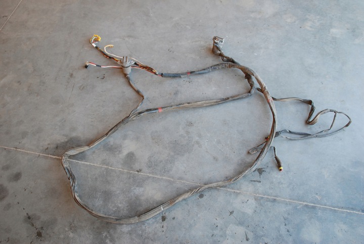 фото №1, Установка жгут лампа прицепы daf 105 xf