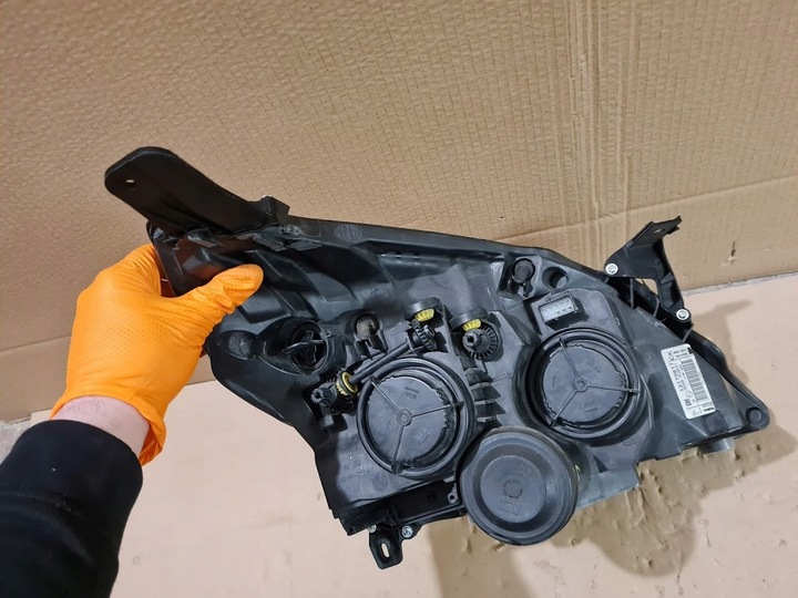 фото №10, Opel vectra c рестайлінг fl набір ремонтний лампи права