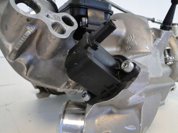 фото №10, Mercedes турбонагнітач турбіна turbo 3.0 r6 m256 a2560901300