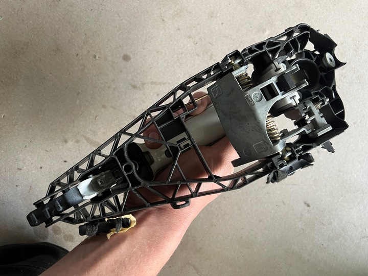 фото №6, Bmw f46 f45 ручка дверь правая перед альпийский белый