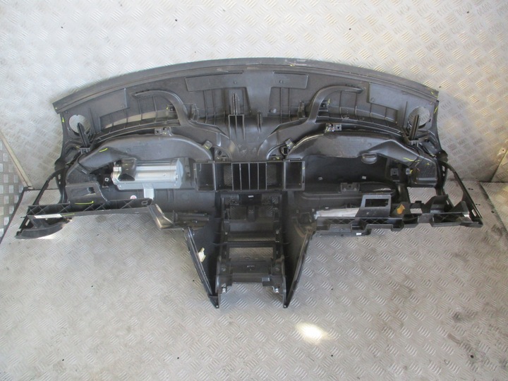 фото №6, Панель подушки peugeot 407 04-11r