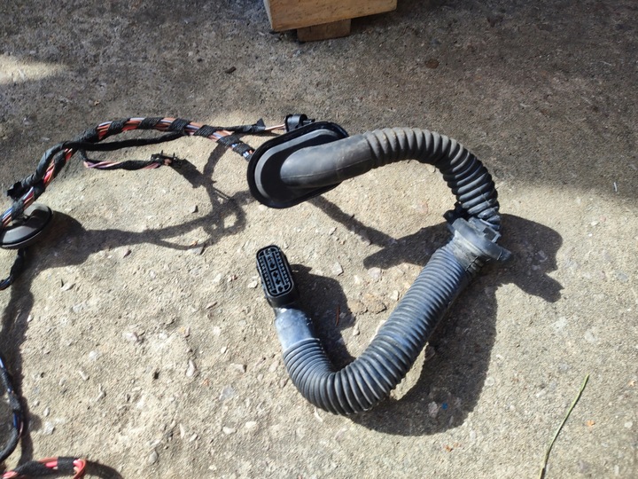 фото №11, Установка дверь зад правые mercedes c-klasa w204 07-14 a2044400805