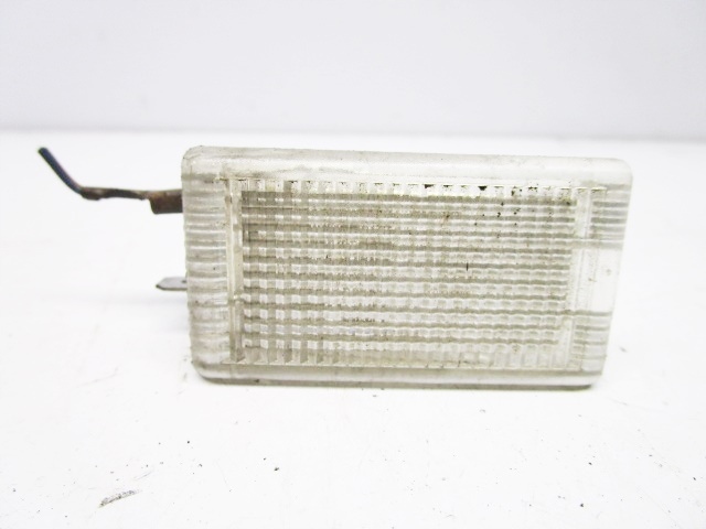 фото №1, Audi a4 b5 лампа освітлення кабіни sedan 4d