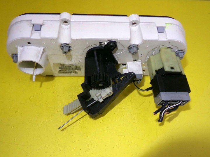 фото №8, Панель управление воздуховод ford fiesta v 2s6h18549bd nr1352