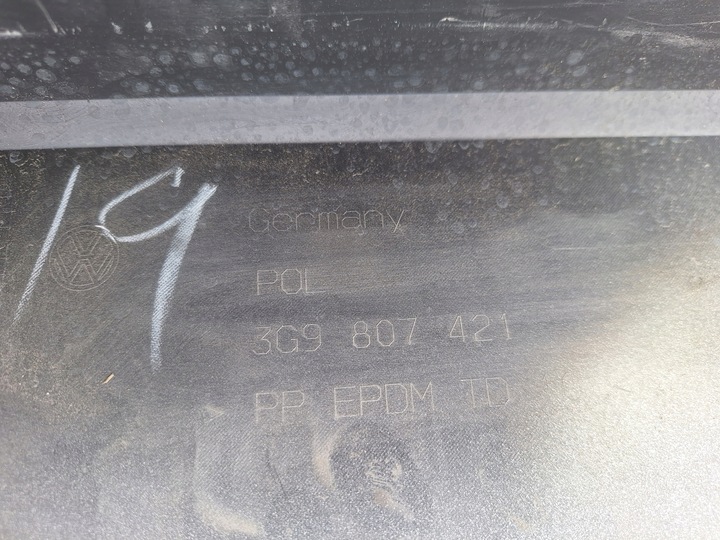 фото №14, Vw passat b8 рестайлинг универсал бампер зад задний задний накладка 3g9807421