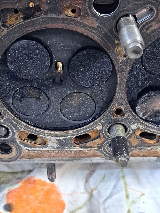 фото №9, Головка vw golf vi touran audi a4 b8 a6 c7 seat leon skoda octavia 2.0 tdi