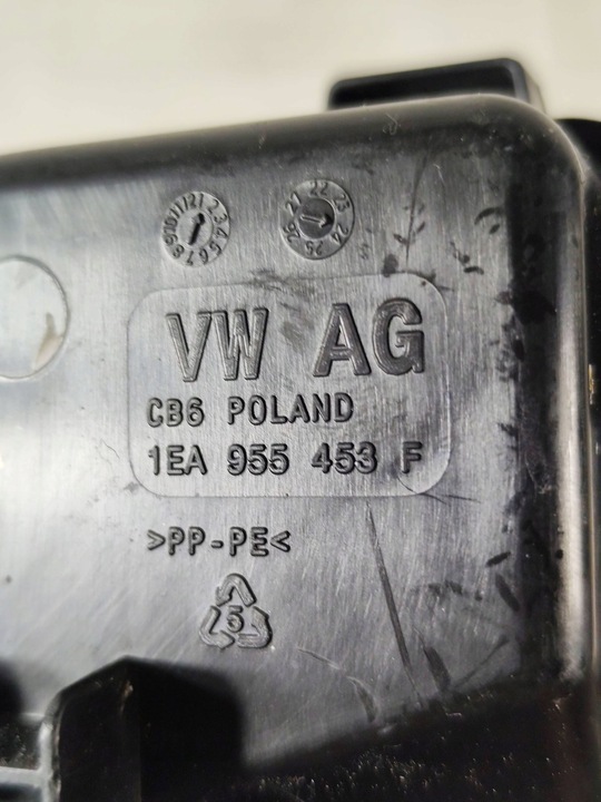 фото №7, Audi q4 e-tron skoda enyaq iv id3 id4 бак склоомивача оригінал великопольське воєводство