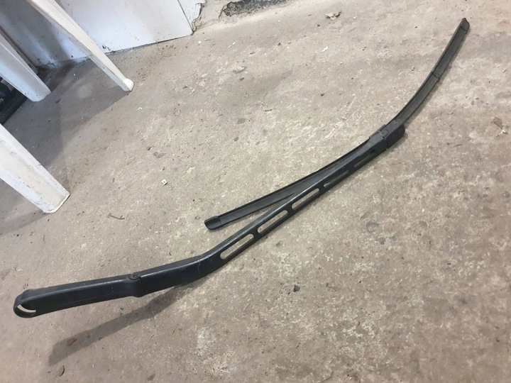 фото №1, Mercedes c-klasa рестайлінг w203 04-07 важіль двірники перед ліві clc clk eur.