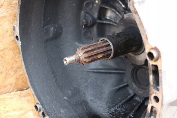 фото №6, Коробка передач коробки передач bmw m30 3.0 3.5 e32 e34 e28 механическая 5 коробки передач 2600130292