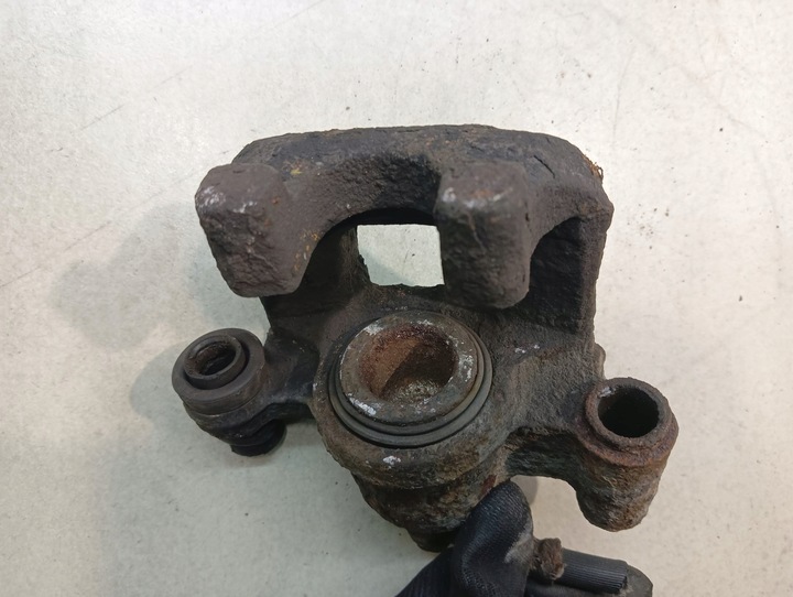 фото №4, Супорт гальмівний праві зад toyota camry v 2.4