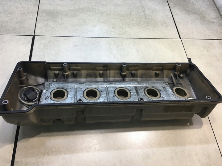 фото №5, Крышка клапанов mercedes w210 2.5 d a6050160405