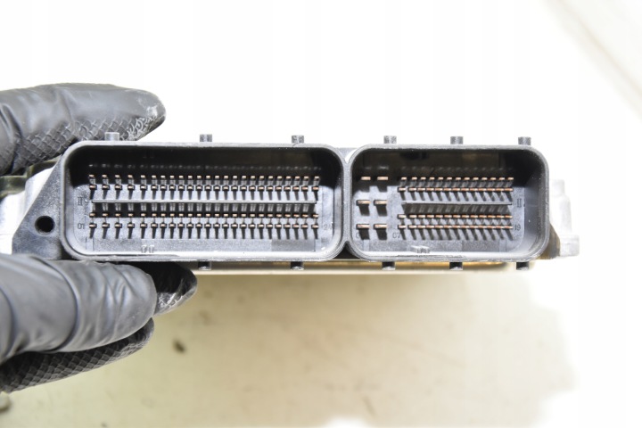 фото №4, Блок управления двигателем (ecu) bmw 320d m47 0281011122 комплект
