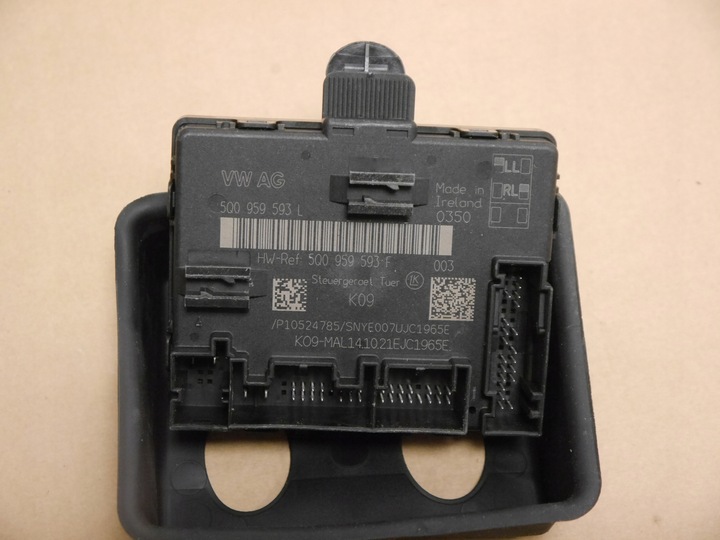 фото №1, Audi q3 83a модуль двері перед 5q0959593l