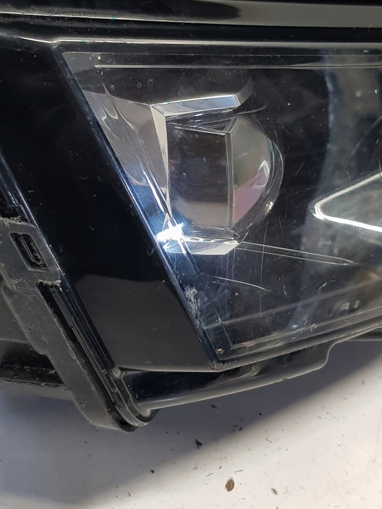 фото №13, Лампа права перед skoda karoq повний led
