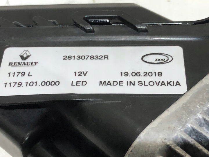 фото №6, Renault espace v koleos ii левый поворотник led бампер перед 261307832r