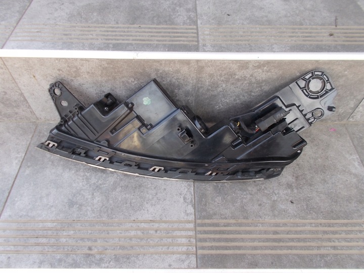 фото №4, Citroen c-5 aircross c5 правый led drl do движения дневного 9818005080