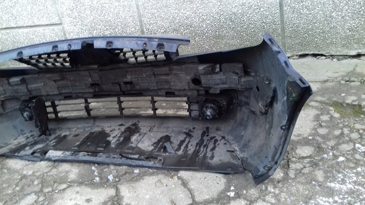 фото №9, Бампер перед переднее 8200139528 renault scenic ii 03-06