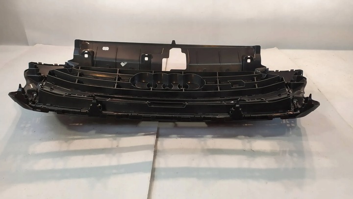 фото №16, Решітка радіатора решітка audi a3 s3 8v