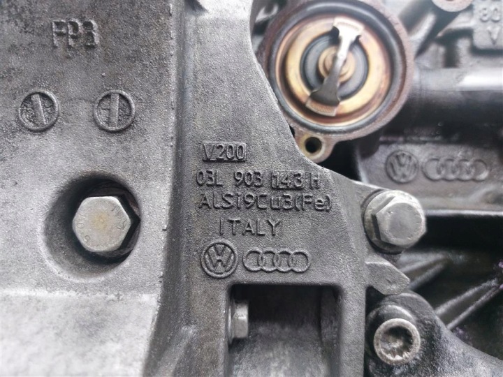 фото №12, Блок  двигуна двигун audi a4 a5 a6 q3 q5 2,0 tdi cah cahb 163 km