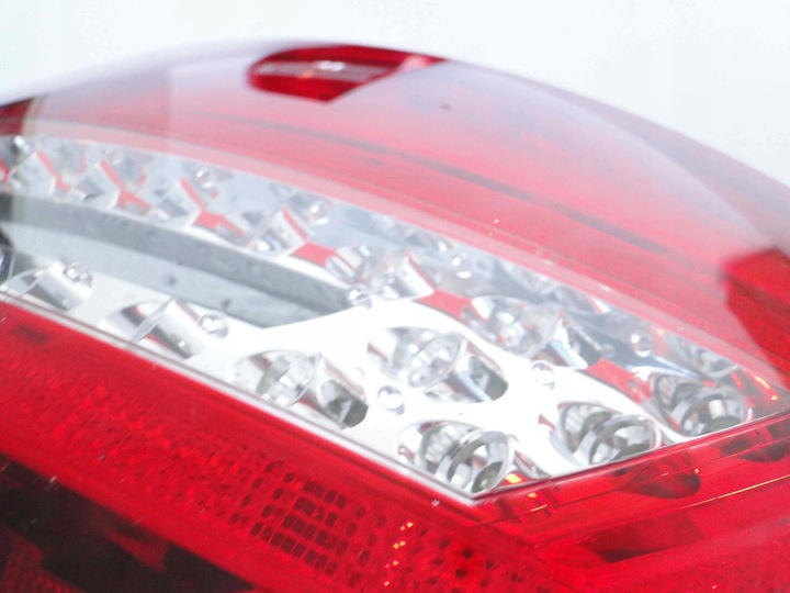 фото №6, Mercedes c клас 204 купе лампа задня права