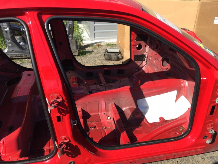 фото №1, Dodge charger 15 16 прокладка кузовная дверь