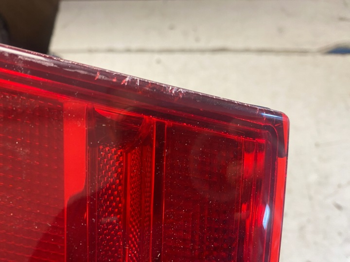 фото №5, Vw jetta лампа праві зад w кришка багажника