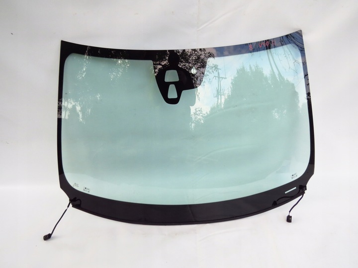 фото №1, Стекло лобовое перед передняя с подогревом volvo v40 ii