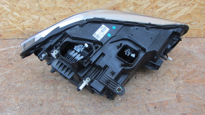 фото №10, Передняя левая лампа bmw x1 f48 led