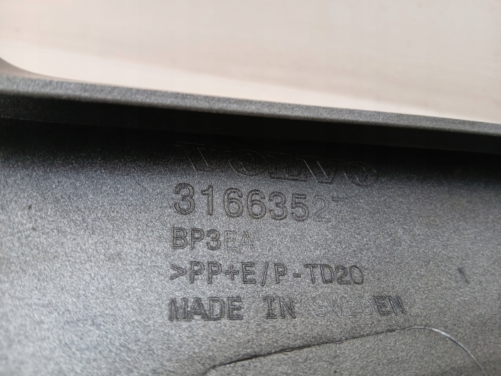 фото №13, Volvo xc90 ii 2 r-design рестайлінг 19- спойлер накладка бампера перед 31663527