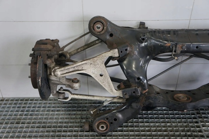 фото №6, Балка ось зад задняя подрамник тележка рычаг поворотный кулак infiniti q70 m30