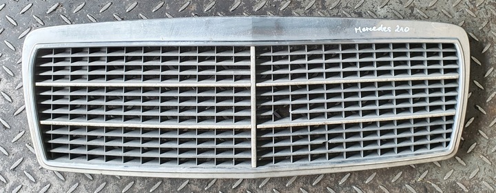 фото №1, Решётка радиатора решётка mercedes w210