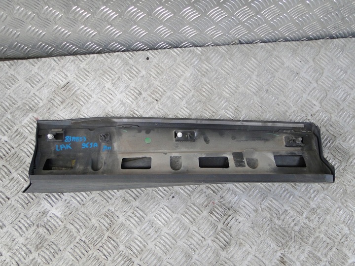 фото №3, Планка дверь левый зад audi q3 83a 83f sportback 83a853969a