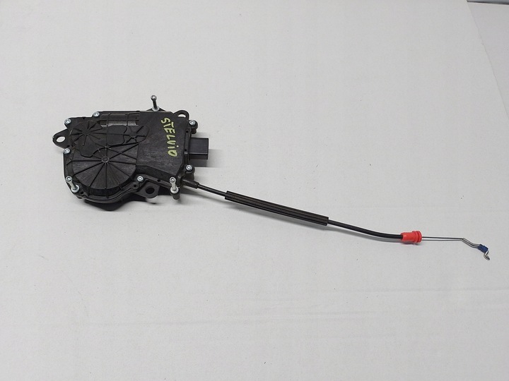 фото №1, Замок кришки доводчик 6701065090 alfa romeo stelvio