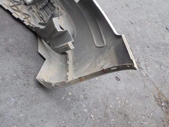 фото №4, Volvo v50 04-07 бампер перед переднє решітка 30657005