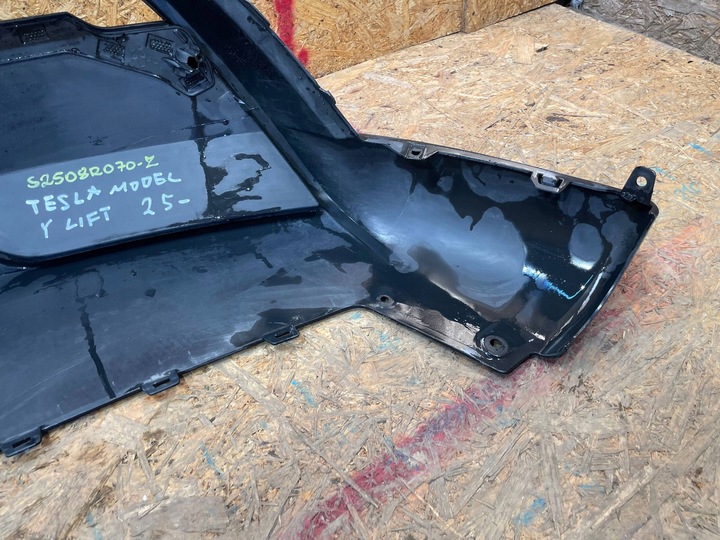 фото №11, Tesla модель y рестайлінг 25- бампер зад задній dół накладка