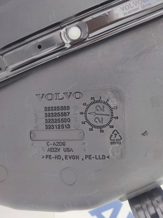 фото №8, Бак пального насос volvo s60 iii 3 b3 бензин 32325589 32325587 салонний