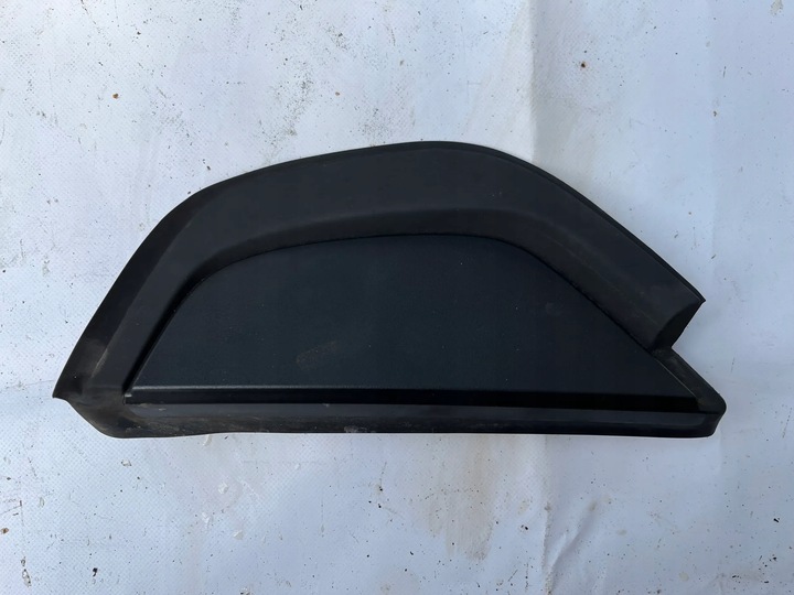 фото №1, Заглушка крыльев левый зад citroen c3 iii 9813324180