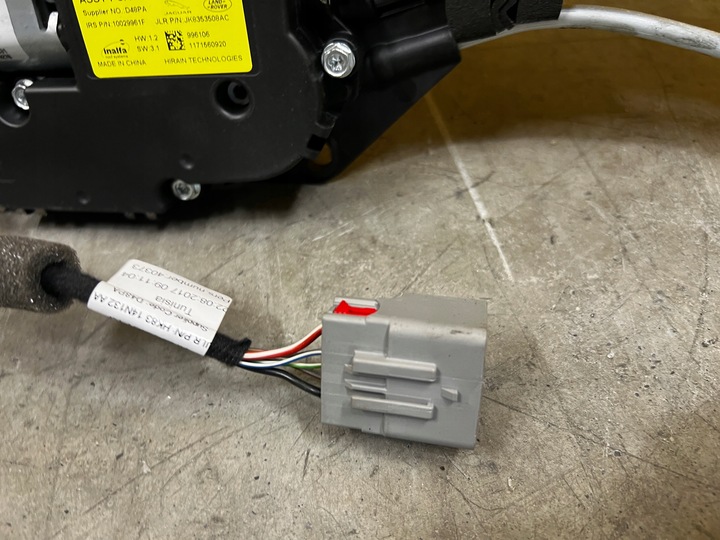 фото №8, Ролета жалюзи штора панорамы панорама люк range rover velar l560