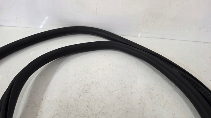 фото №3, Прокладка дверь перед правая peugeot e208 208 ii электрический