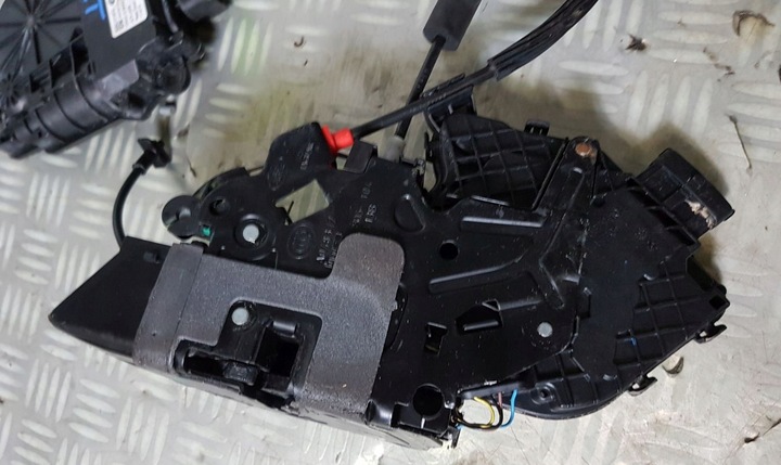 фото №4, Range rover vogue l405 замок двері лівий зад soft close доводчик замка троси