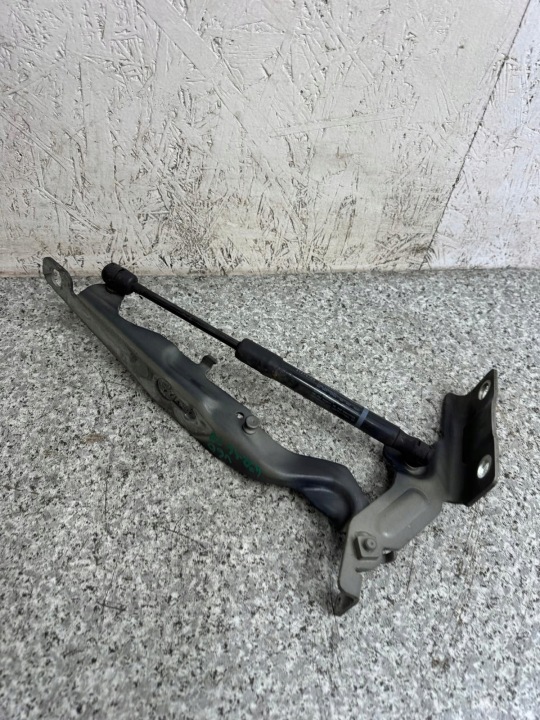 фото №7, Петля капота праве перед volvo v60 s60 ii 2013-2018 492-46