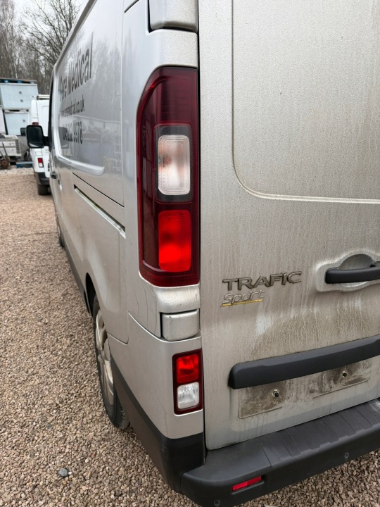 фото №12, Renault trafic vivaro talento магнитола заводские