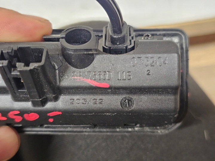 фото №10, Audi a5 ii камера заднего хода кнопка микровыключатель открывания крышки 8w8827566d