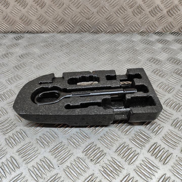 фото №1, Audi q4 sportback e-tron 2022 ушка буксировочные / зажим