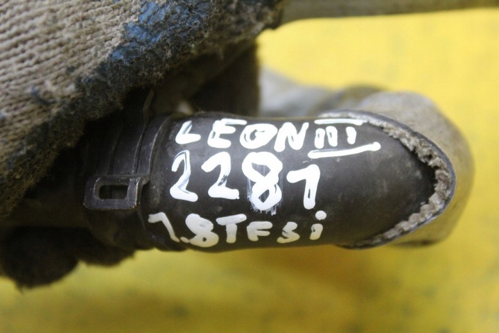 фото №11, Провода воды a4 a5 leon iii 1.8 tfsi 06k121065r