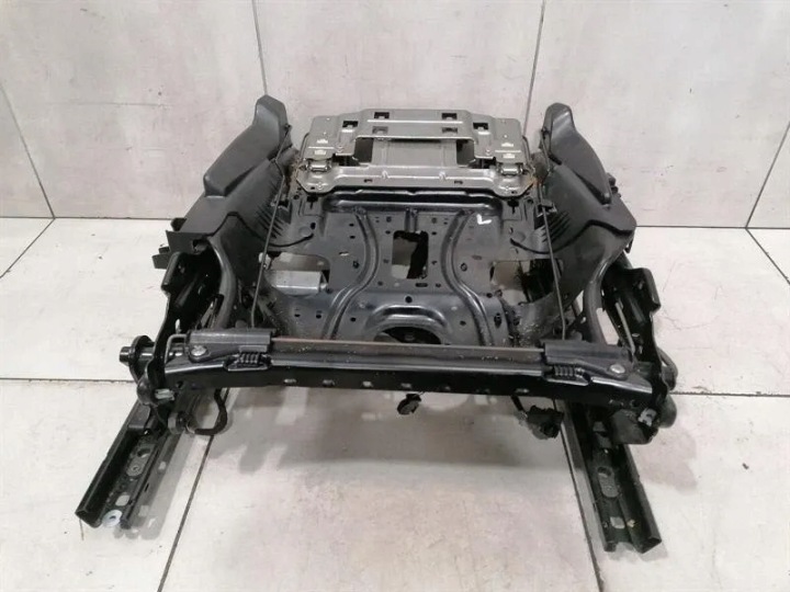 фото №9, Сиденье bentley 3w3881105a