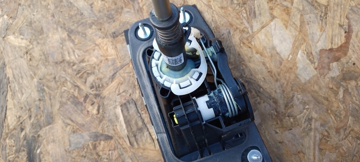 фото №9, Вибірник домкрат зміни коробки передач 5q0711061e octavia iii golf vii оригінал